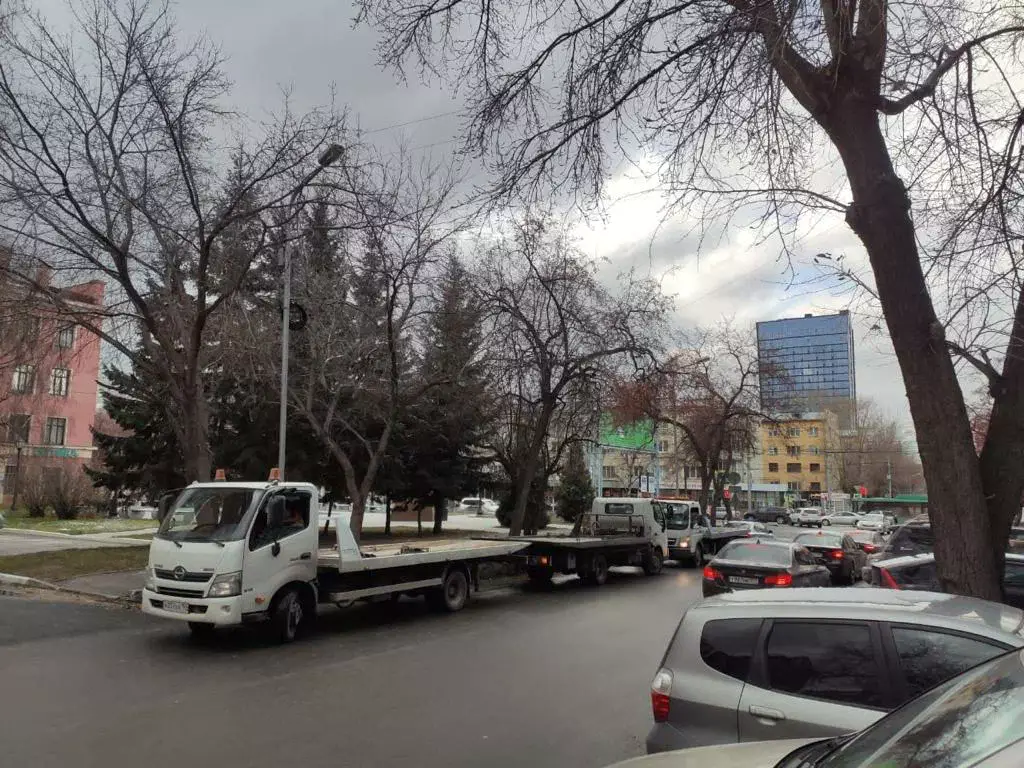 Заказать эвакуатор в Новосибирске недорого