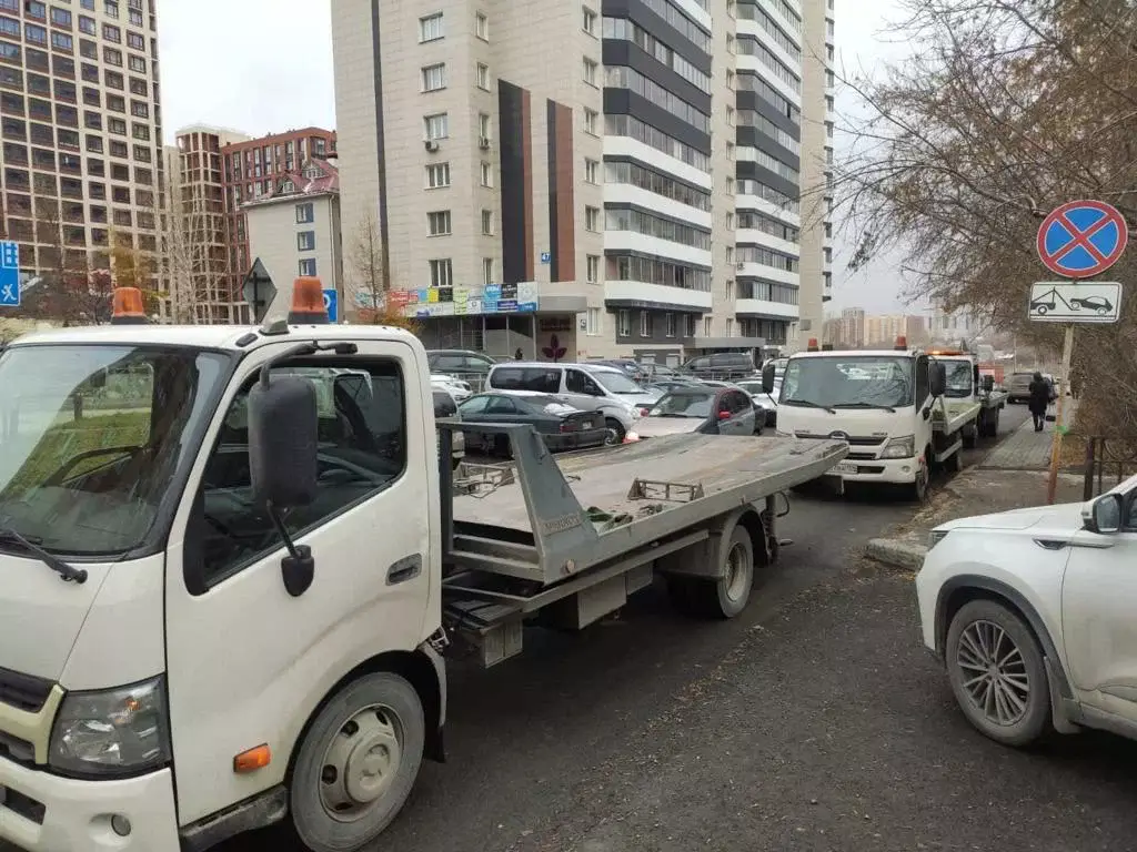 Заказать эвакуатор в Новосибирске недорого